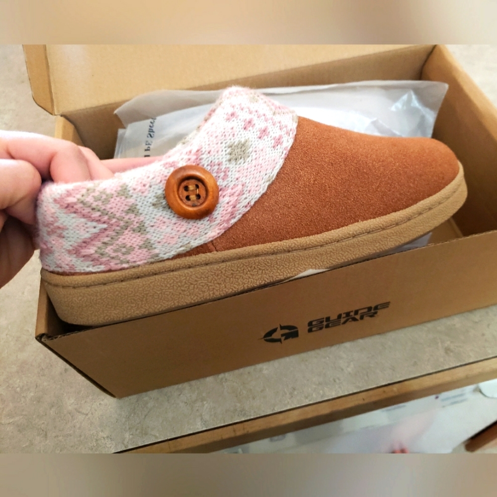 NEW! Slippers